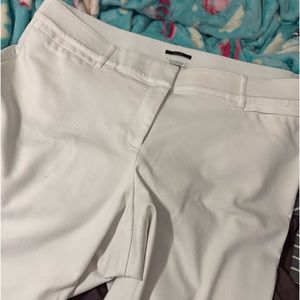 Lane Bryant - The Lena Crop Pants Moderately
Curvy Fit Size 20